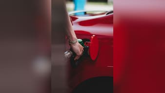 College Student Working At Petrol Pump To Pay Fees Inspires Customer