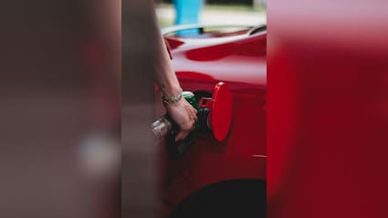 College Student Working At Petrol Pump To Pay Fees Inspires Customer