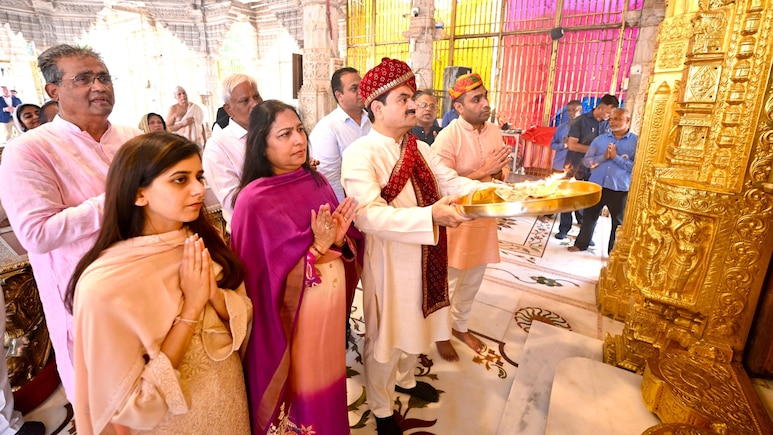Gautam Adani Offers Prayers At Mahudi Jain Temple In Gandhinagar
