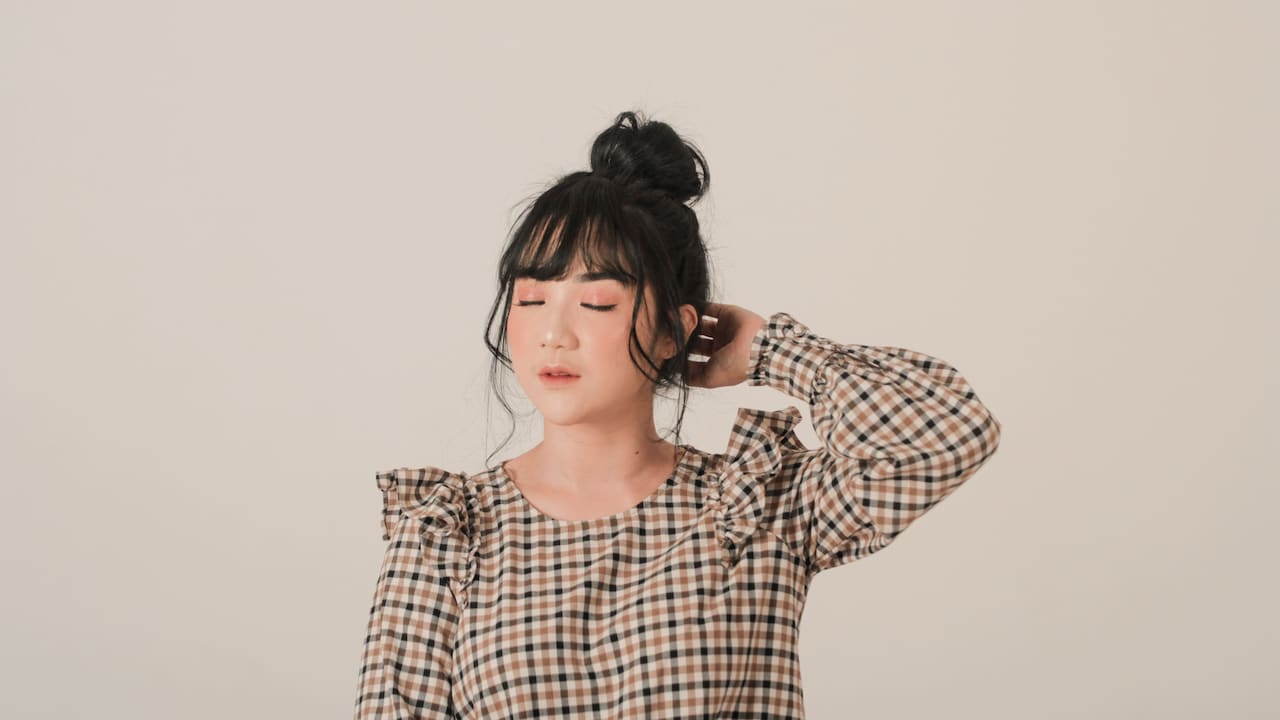 Aesthetic check print tops for elegant dressing