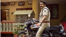 <i>Athimanoharam</i> First Look Out: Mohanlal's Cop Avatar Is Too Good To Miss