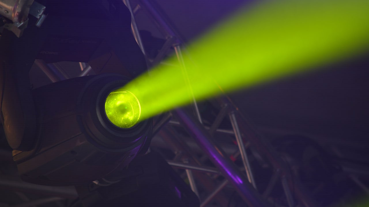 Does Screen Size Alone Decide Projector Distance? 10 Home-Theatre Myths Explained