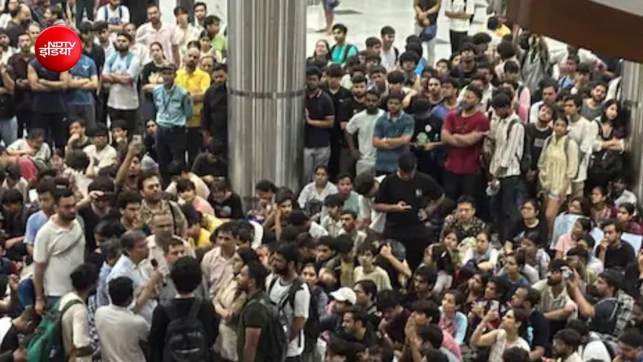 IIT दिल्ली में 2 साल में 8 छात्रों की खुदकुशी पर सवाल, जांच कमेटी से पूर्व DG ने अपना नाम लिया वापस