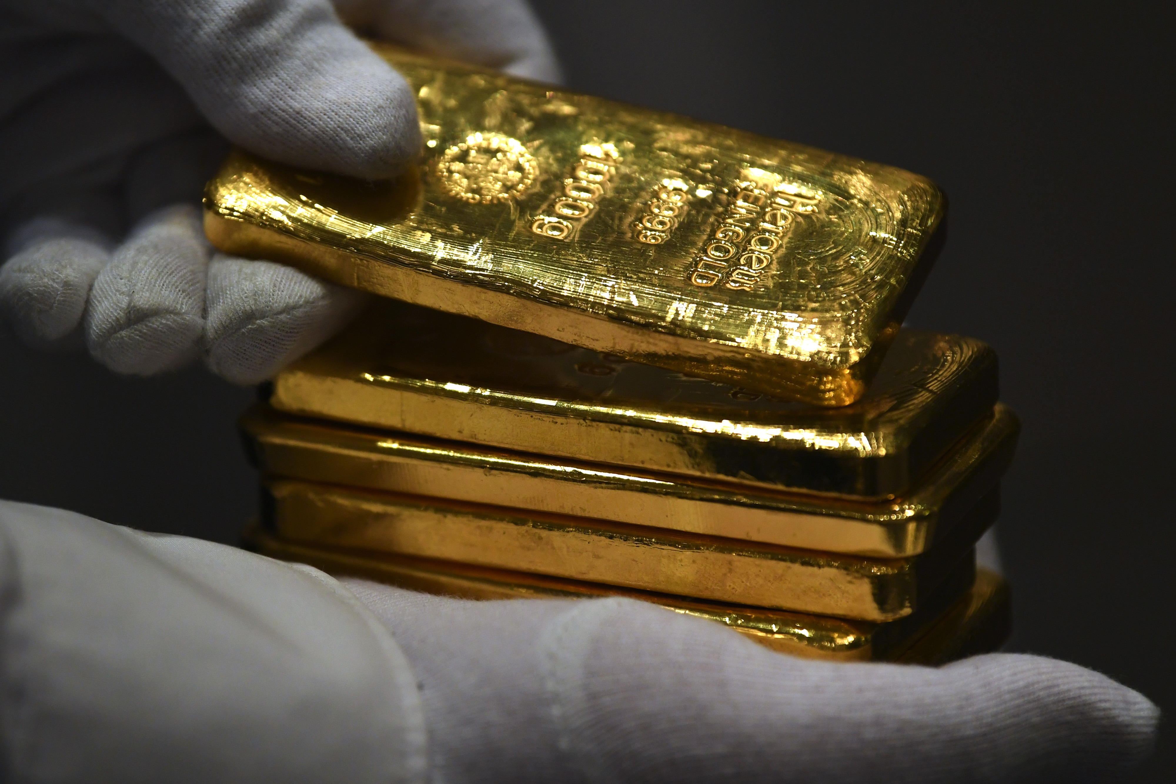 Gold prices ease after a near Rs 9,000 rise over four days