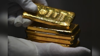 Gold Set For Third Weekly Gain On US Treasury Buyback Plans
