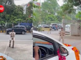 IPS अरविंद सक्सेना को 'बाहुबली' कांस्टेबल की अनूठी विदाई, रिटायरमेंट पर दांतों से खींची कार