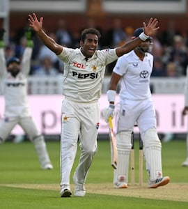 England vs Pakistan Live Updates 2nd Test Day 3: Pakistan On Brink Of Another Humiliation Amid Imran Khan Drama