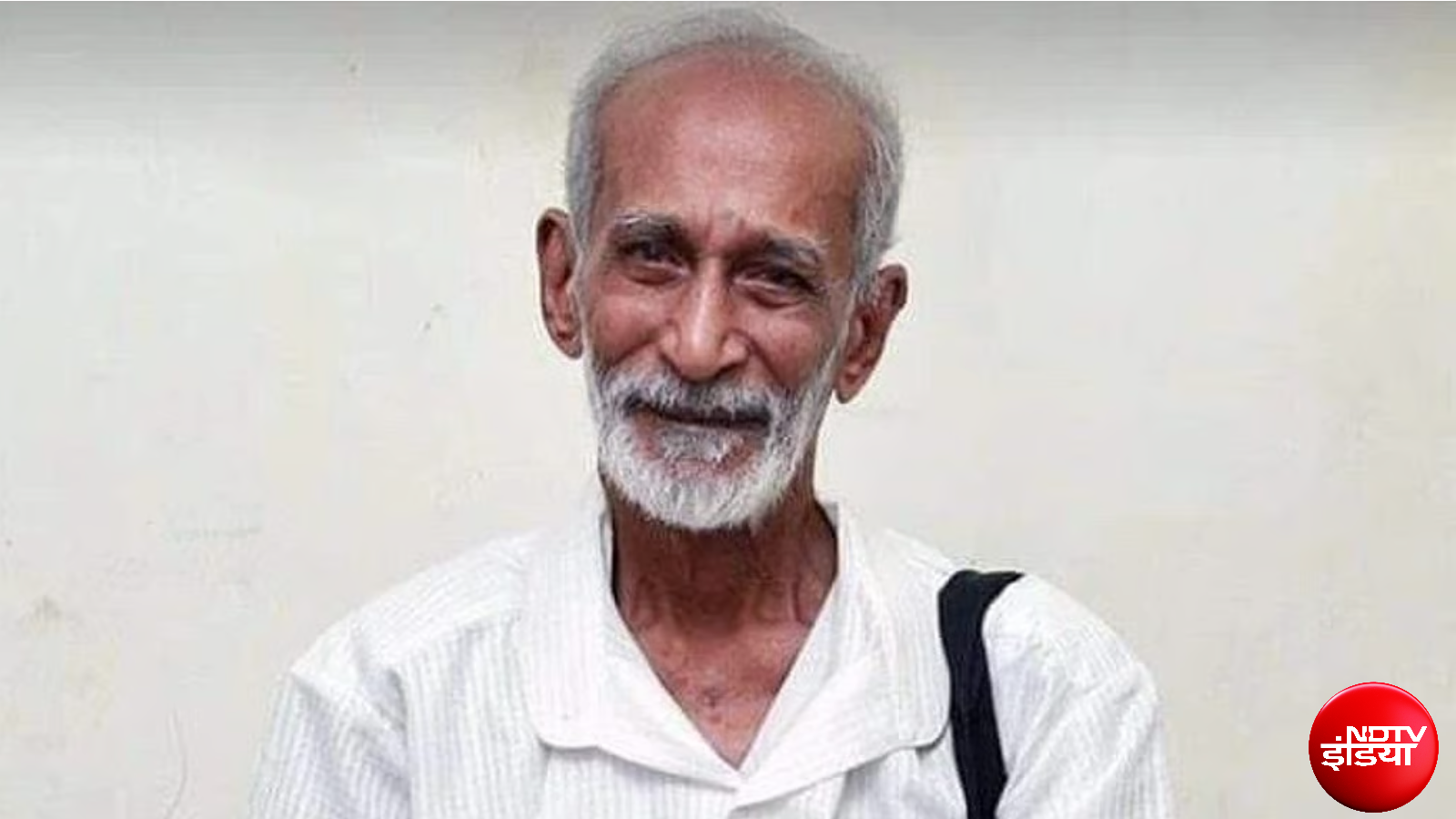 Rajnikanth wanted to adopt this man as father who donated Rs 30 crore and worked as waiter. Rajnikanth wanted to adopt this man as father who donated Rs 30 crore and worked as waiter.
