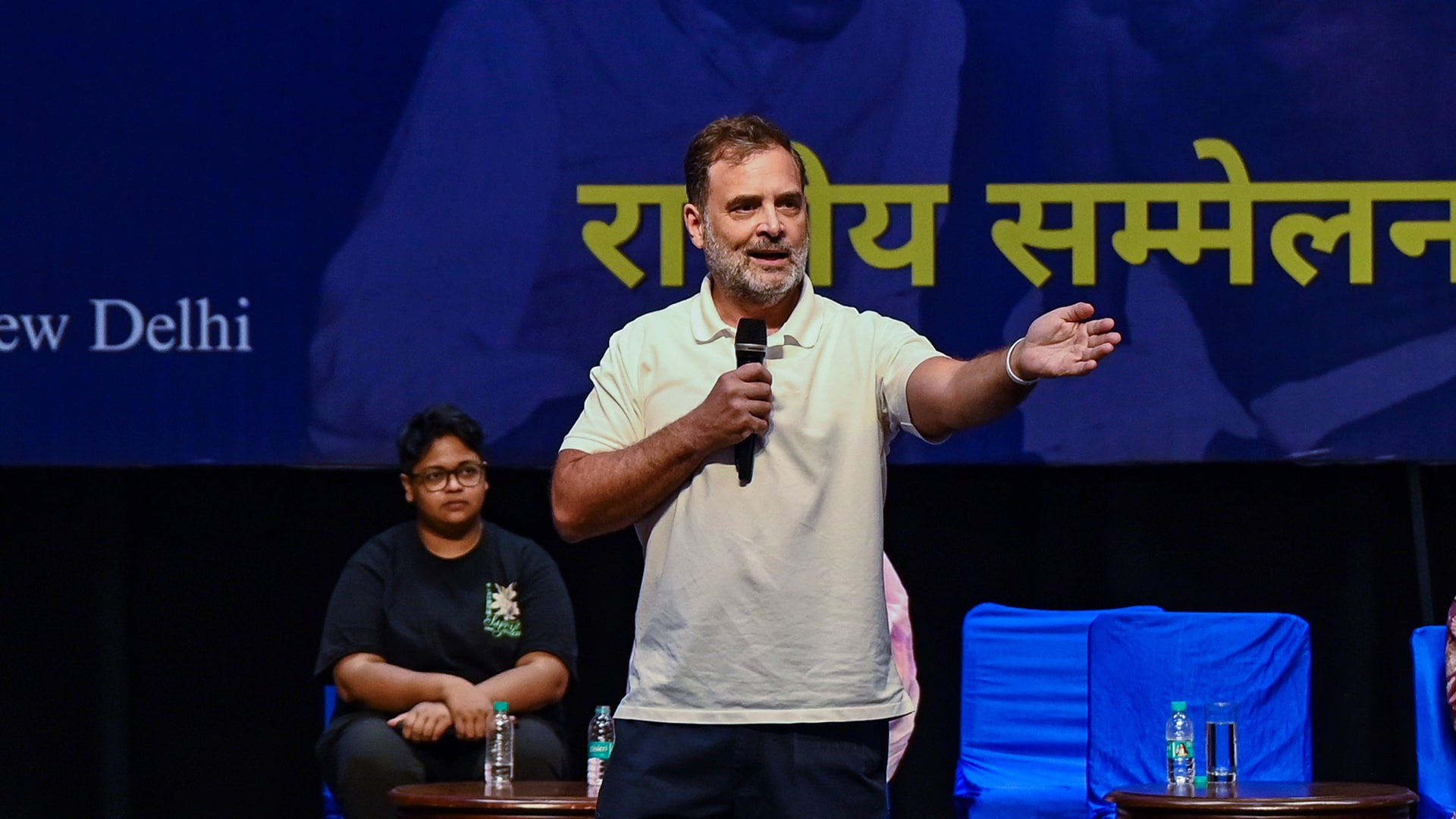 Rahul Gandhi Mocks PM Modi Over Foreign Policy, Meloni Remark Sparks Row