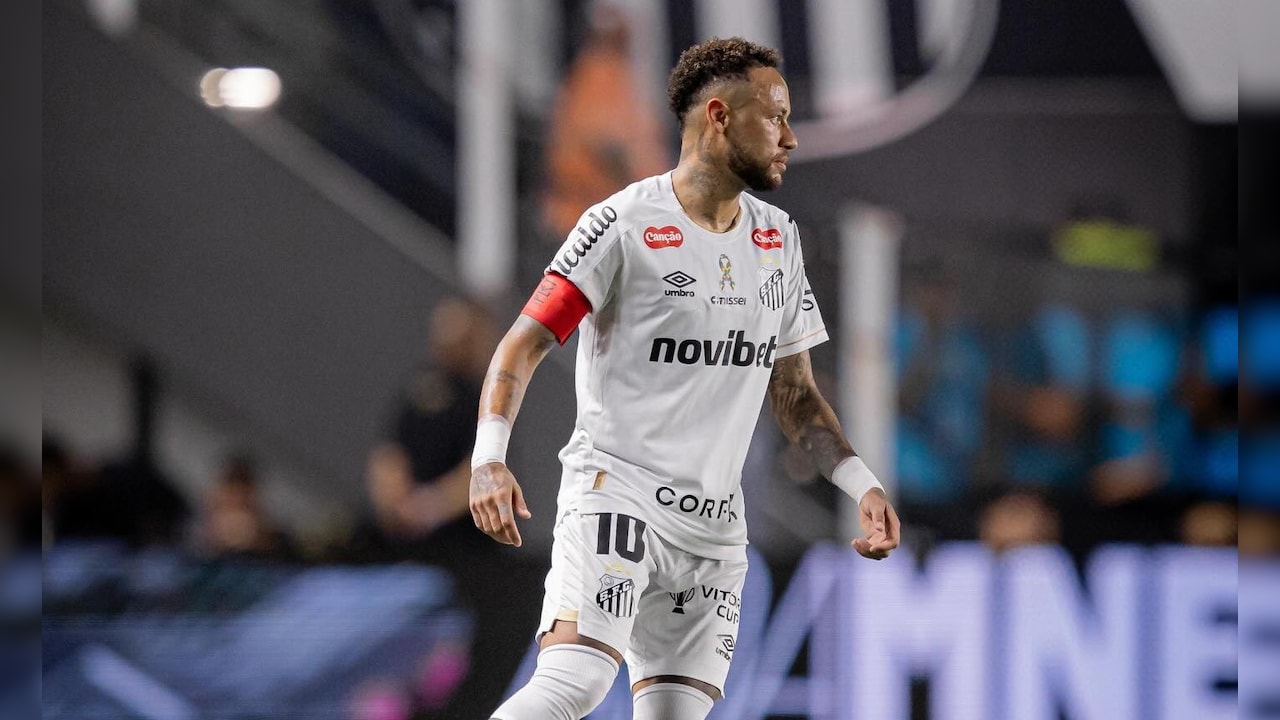 "Instead Of Criticising, Support Us": Neymar Slams 'Negative' Santos Supporters