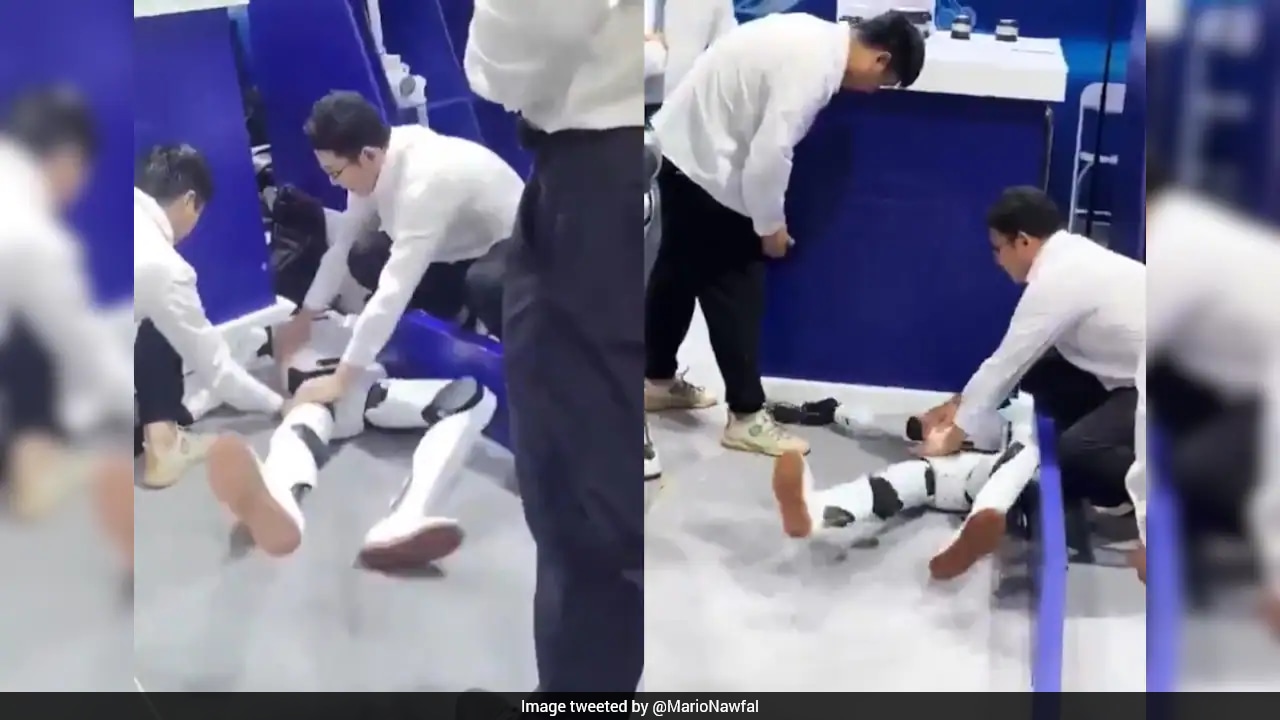 Robot malfunctions and suffers 'seizure' at 2026 World Robot Conference in Beijing; operators struggle to shut it down