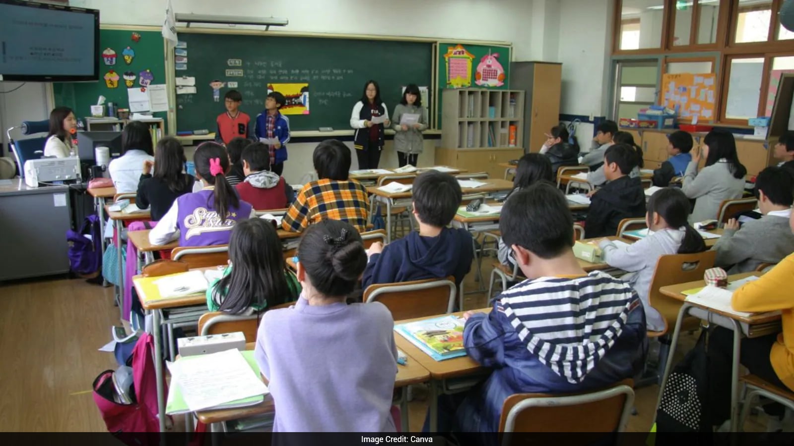 Noida Schools Directed to Limit Daily Smart Board Screen Time for Students