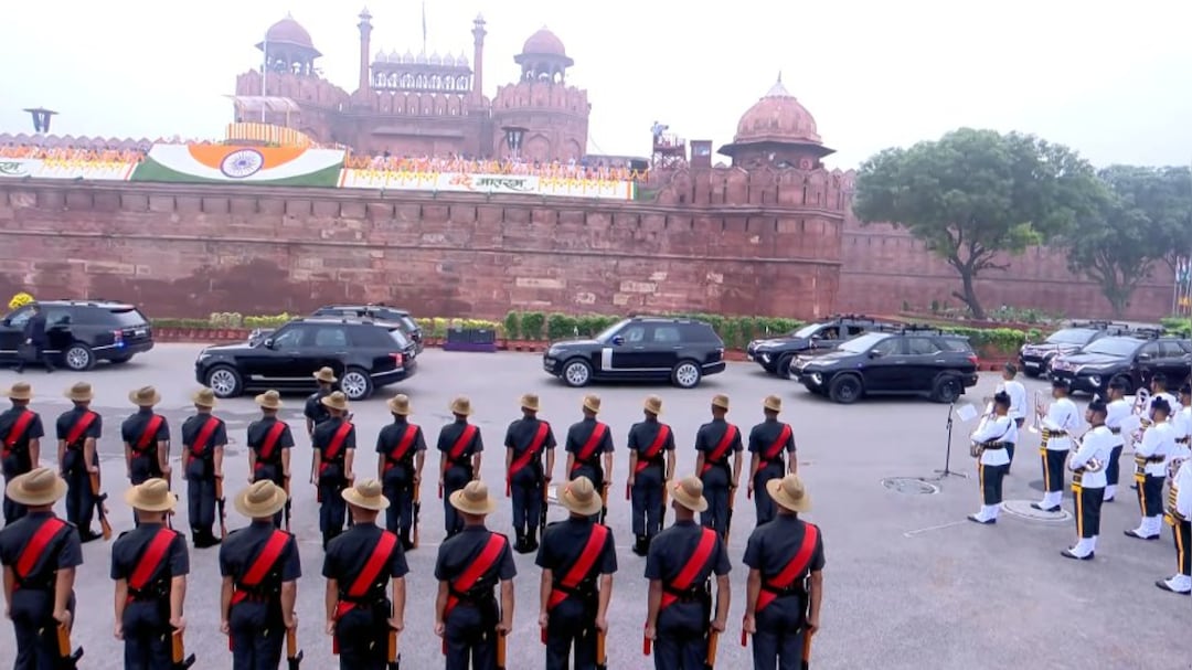 80th Independence Day Live Updates: 'Vande Mataram' Played During Independence Day Celebrations At Red Fort