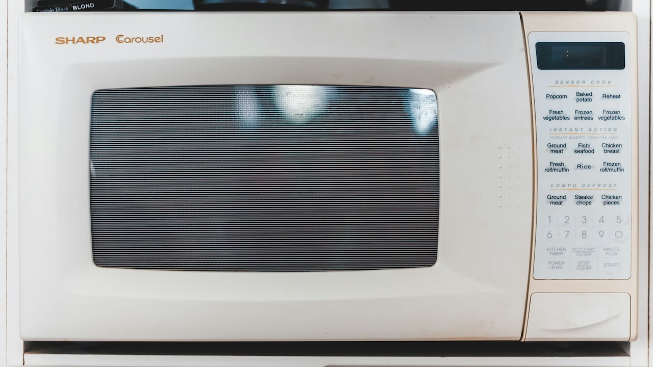 Best tips and tricks to reheat rice in a microwave
