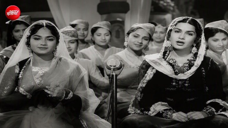 5 सिंगर की आवाज और साहिर लुधियानवी के बोल, 65 साल बाद भी नहीं फीका पड़ा 12 मिनट की इस कव्वाली का जादू, धुरंधर में हुई रिक्रिएट