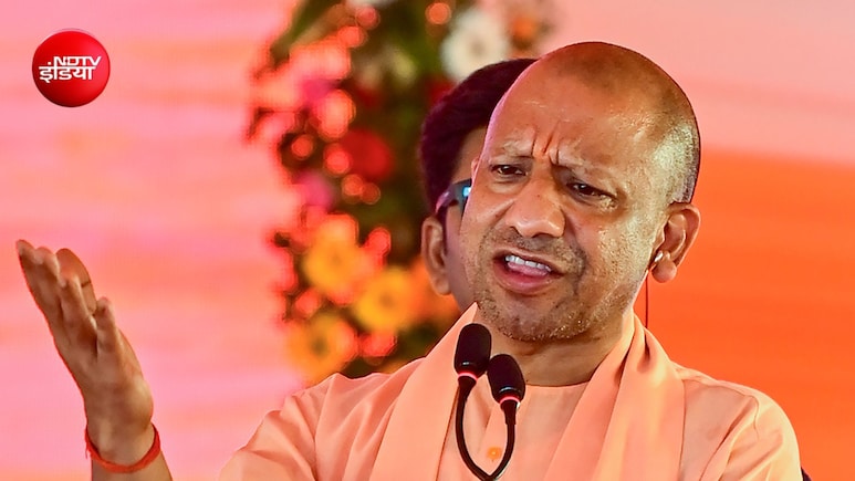 आजम खान का नाम लिए बिना CM योगी ने साधा निशाना, बोले- सपा दंगा करवाना चाहती है
