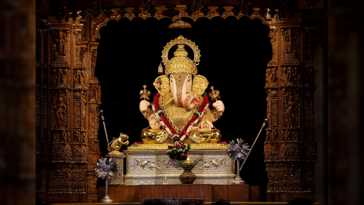 Relief For Mumbai Ganpati Mandals: HC Permits Big PoP Idols In Natural Water Bodies