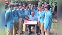 जो गुरु दक्षिणा में मांगते हैं सिर्फ एक पेड़, बलिया के डॉ. इफ्तेखार खान राष्ट्रीय पुरस्कार से होंगे सम्मानित
