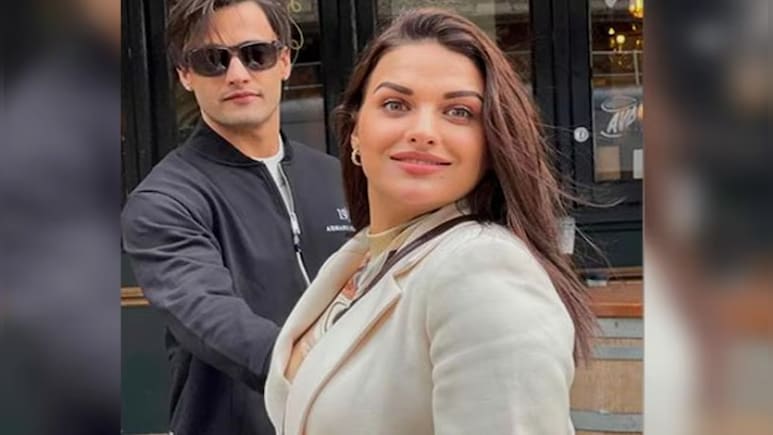 आसिम रियाज का हैरान कर देने वाला खुलासा, ब्रेक-अप के 3 महीने बाद हिमांशी खुराना ने वापस साथ आने के लिए किया था मैसेज