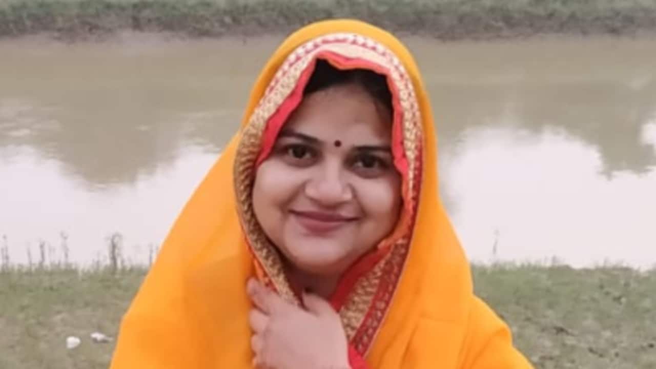 Success Story: 2 बच्चों की मां बनीं पुल‍िस अफसर, 2 सिजेरियन ऑपरेशन के बाद 36 की उम्र में रचा इतिहास