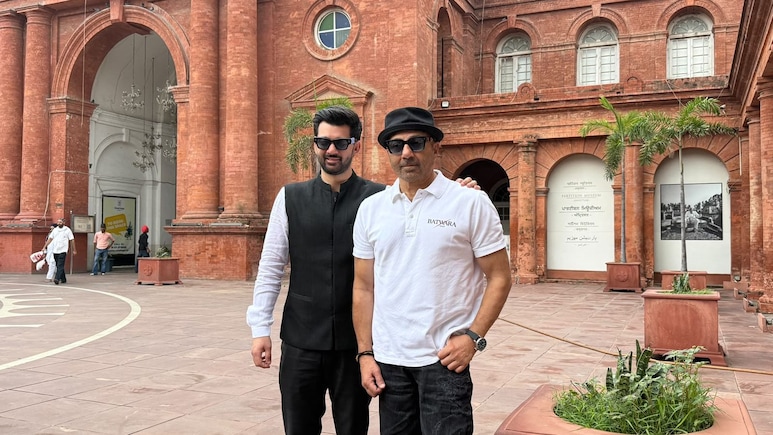 बंटवारे के जख्मों को पार्टिशन म्यूजियम में देख इमोशनल हुए सनी देओल, तस्वीरों में दिखा 1947 के विभाजन का दर्द
