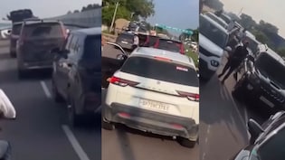 अतीक अहमद के बेटे उमर के समर्थकों पर पुलिस की FIR, बिना टोल दिए भगा ले गए थे गाड़ियां