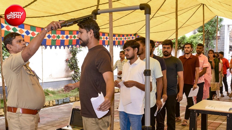 कर्नाटक पुलिस कांस्टेबल भर्ती परीक्षा में जमकर हंगामा, OMR शीट को लेकर फैली थी अफवाह