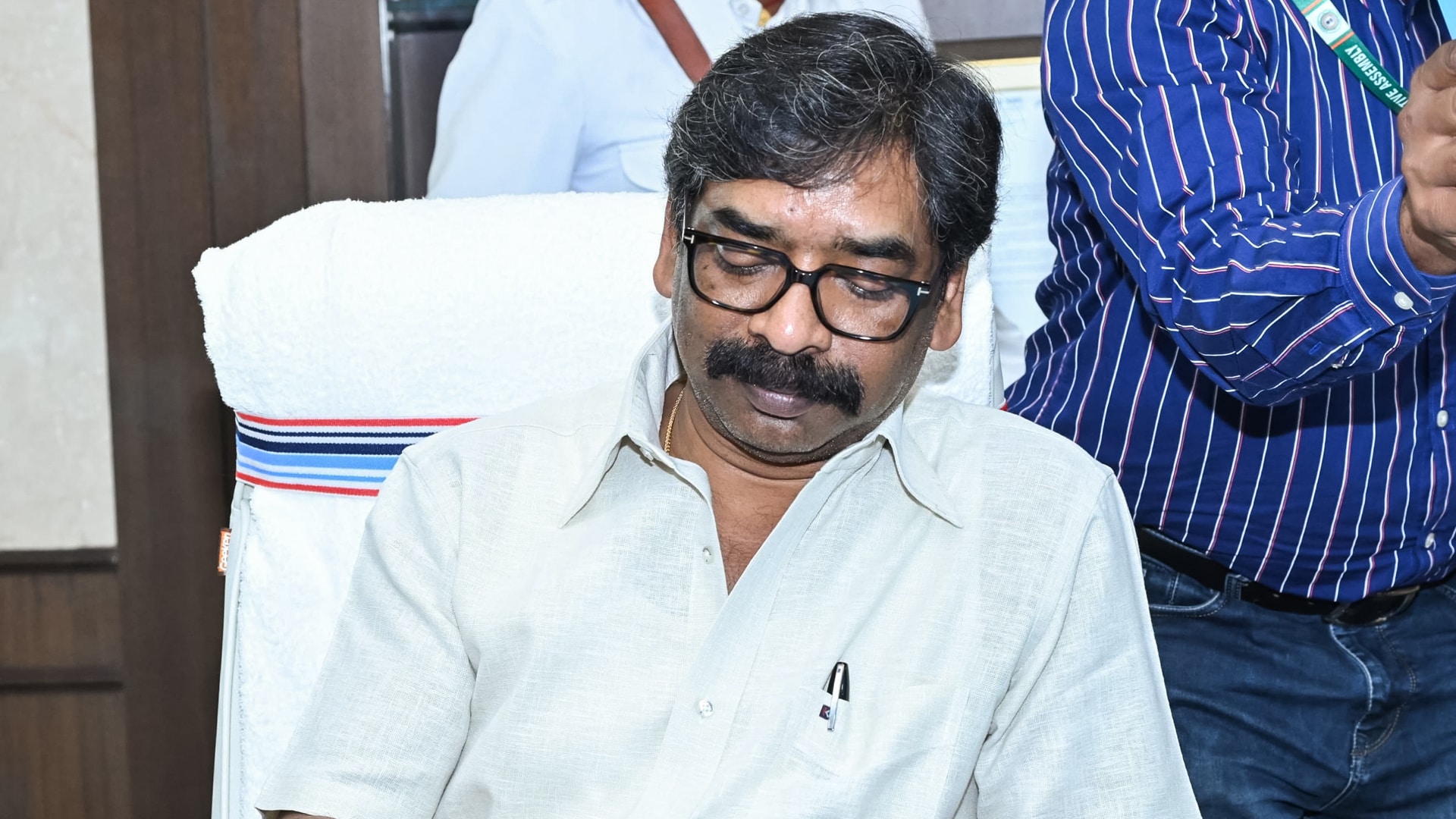 Jharkhand Student Protest: Hemant Soren Assures Talks, Rahul Gandhi Reaches Out