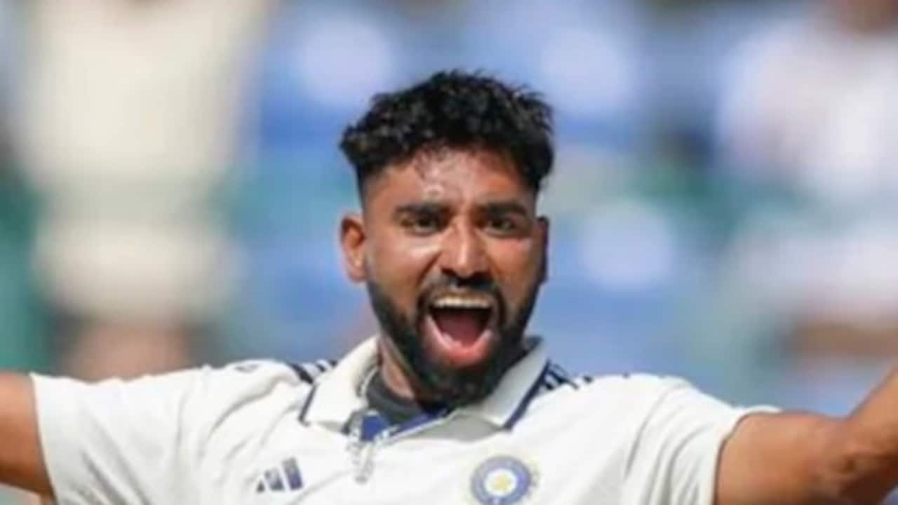 IND vs SL: मोहम्मद सिराज ने स्विंग से बिछाया जाल, निशान फर्नांडो को समझ ही नहीं आया क्या हुआ - VIDEO