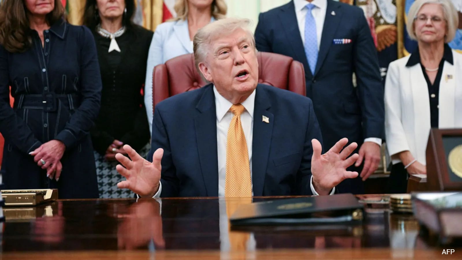 Trump Urges Oil Companies to Cut Retail Prices Amid High Profits and Iran Conflict