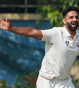 BCCIs Special Plan For Auqib Nabi Revealed Ahead Of New Zealand Tour