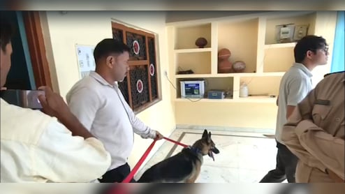 गुना में बड़ी डकैती: 2 किलो सोना, 1 किलो चांदी और 12 लाख कैश ले उड़े बदमाश,पारदी गिरोह पर शक