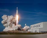 SpaceX Shares Rocket 36% In Five Days As Buy-On-Dips Trumps Lock-In Expiry Jitters