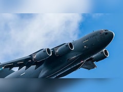 मॉस्को में अचानक उतरा US एयरफोर्स का विमान, क्रेमलिन बोला- 'हमें तो नहीं पता'