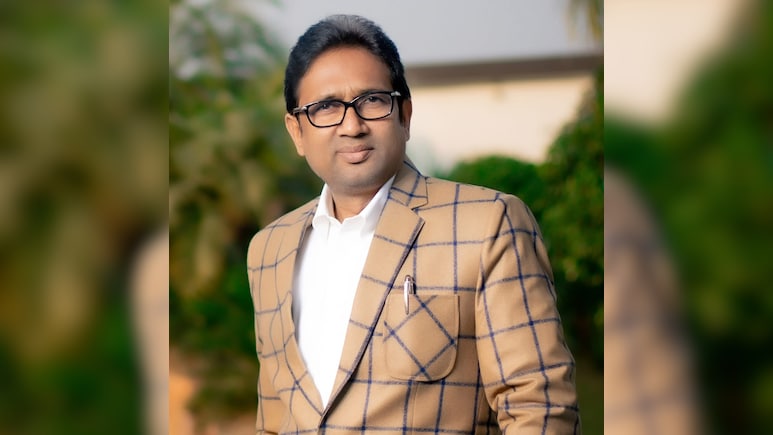 BSP's Lone UP MLA Umashankar Singh Dies At 55