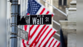 Wall Street Highlights: S&P 500, Nasdaq Rises To All-Time High On Hormuz Deal Push