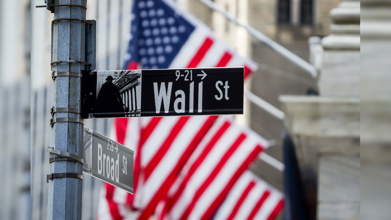 Wall Street Highlights: S&P 500, Dow Jones Rises To All-Time High On Hormuz Deal Push