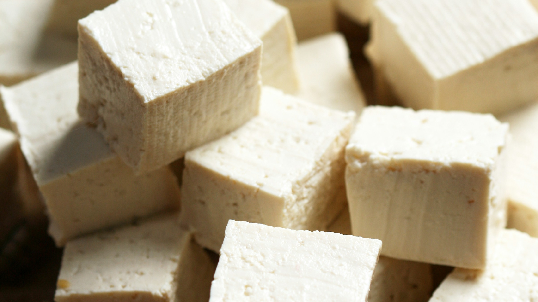 Fresh and analogue paneer differ in nutritional value and their health impacts