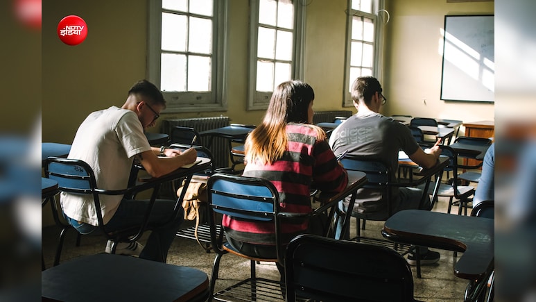 RRB Group D Exam 3 अगस्त से शुरू, जानें शिफ्ट टाइमिंग, ड्रेस कोड और एग्जाम डे गाइडलाइंस