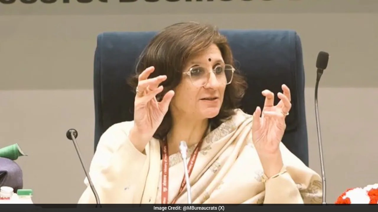 Meet Deepti Gaur Mukerjee, The IAS Officer Appointed As Higher Education Secretary