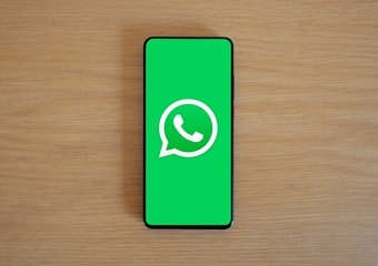 WhatsApp पर ये गलती भर देगी फोन की स्टोरेज, सेटिंग में आज ही करें ये बदलाव, दो बार नहीं सेव होंगे फोटो