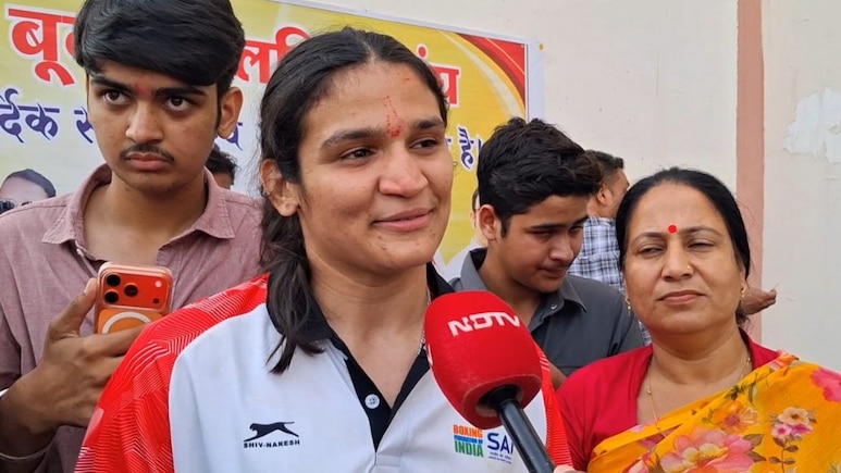 कॉमनवेल्थ से गोल्ड जीतकर बूंदी लौटीं अरुंधति चौधरी का छलका दर्द, बोलीं- र&zwj;िसीव करने कोई नेता-मंत्री नहीं आया&nbsp;