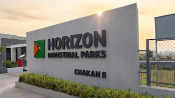 Horizon Industrial Parks Shares Make Muted Debut On Exchanges; List At 0.42% Premium On NSE