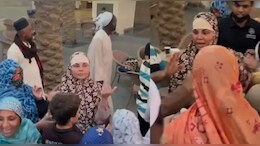 एक्ट्रेस ने बदला धर्म, पहुंची मक्का हिजाब-बुर्के में पढ़ी नमाज, डरते हुए कही ये बात, वीडियो वायरल