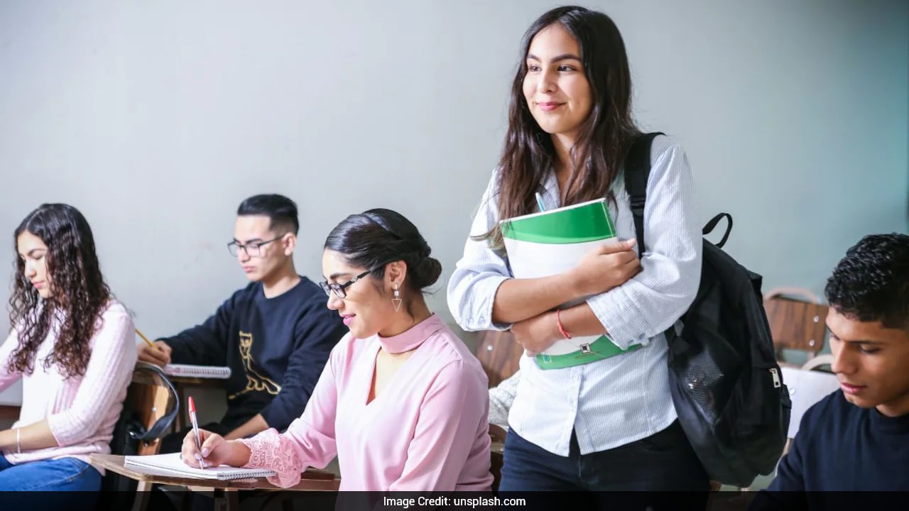 MP Patwari Recruitment 2026: Applications Begin For 200 Posts; Check Eligibility Here
