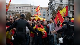 Spain Checks 200 Travellers From Italy As Border Dispute Deepens