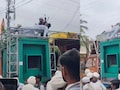 भोपाल &nbsp;में मिलादुन्नबी जुलूस के दौरान बड़ा हादसा, डीजे पर चढ़े युवक हाई-टेंशन लाइन की चपेट में आए, कई घायल