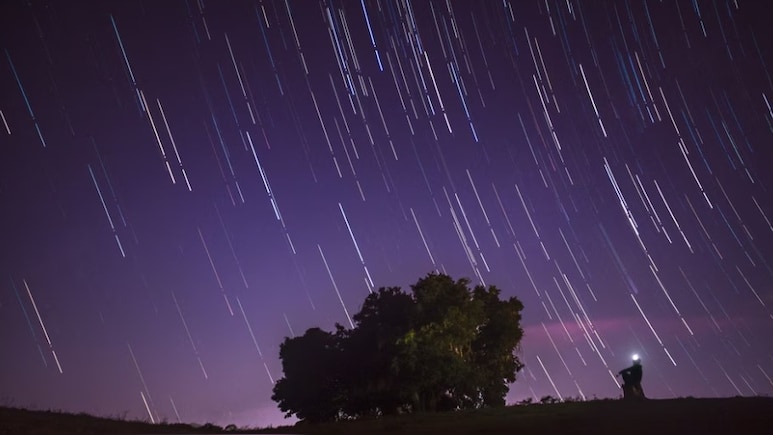 Perseid Meteor Shower 2026: 1 घंटे में दिखेंगे 100 टूटते तारे, जानिए कब दिखेगा आतिशबाजी जैसा ये खूबसूरत नजारा