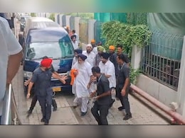 Sukhbir Badal Attacked With Kirpan By Nihang Sikh At Gurudwara In Maharashtra