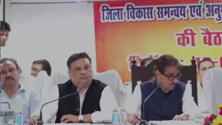 'ये कोई रैली नहीं है...', दिशा बैठक में भिड़े कांग्रेस सांसद इमरान मसूद और सपा व&zwj;िधायक आशु मल&zwj;िक, VIDEO
